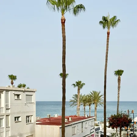 En 1ª Linea De Playa, Piscina Y Parking Benalmadena